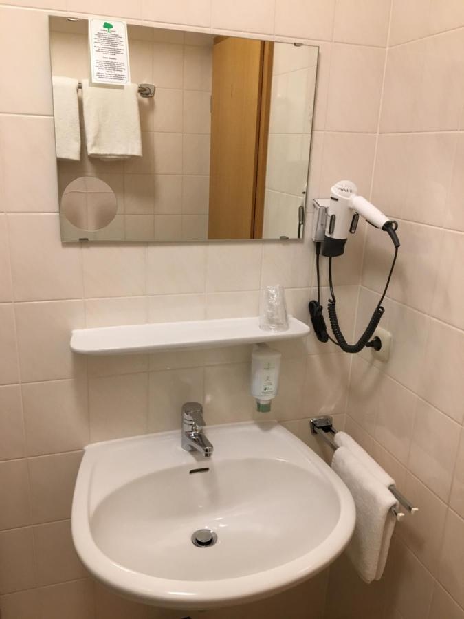 Im Sonnental Hotel *